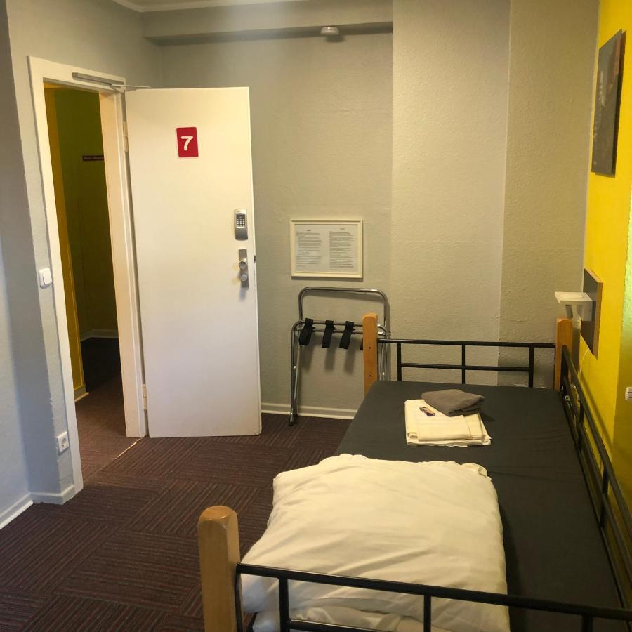 Auberge de jeunesse Backpackers Duesseldorf - Self Check-In Extérieur photo