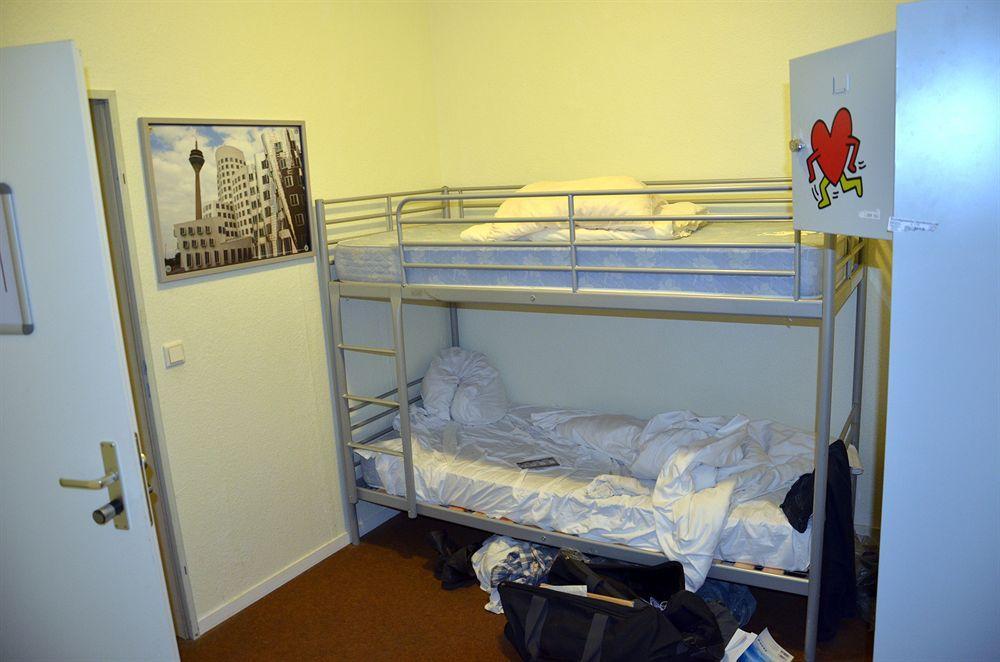 Auberge de jeunesse Backpackers Duesseldorf - Self Check-In Extérieur photo